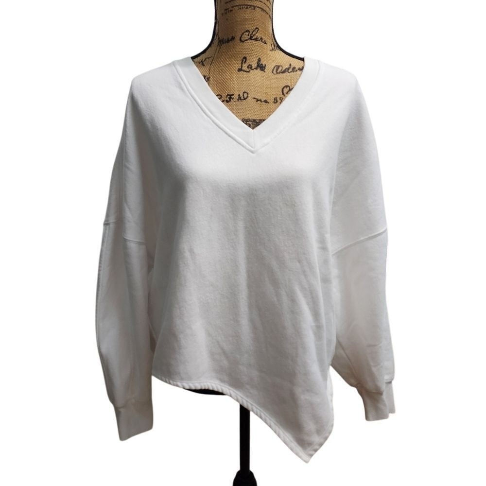 Fabletics Forever Fleece White V-Neck Asymmetric Sweatshirt Athleisure Size L